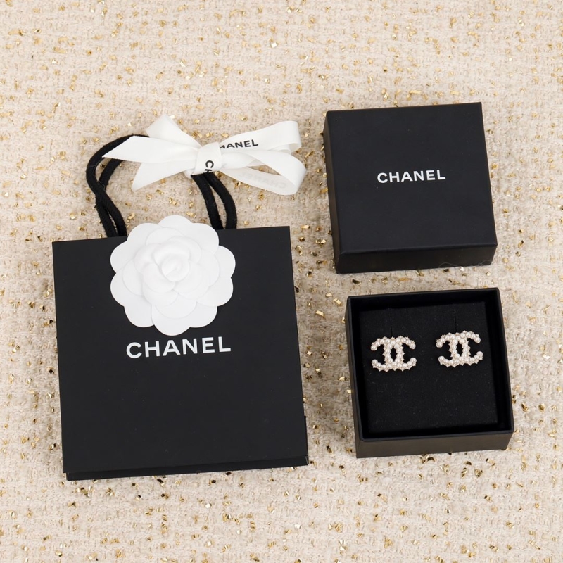 Ch**el earrings